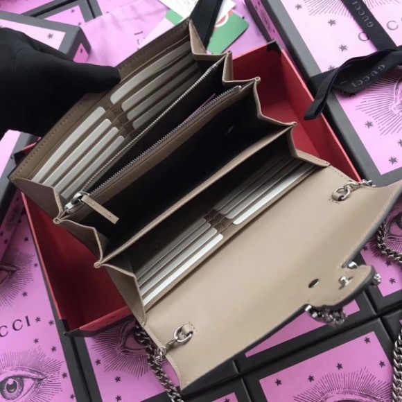 gg S*p*e chain wallet