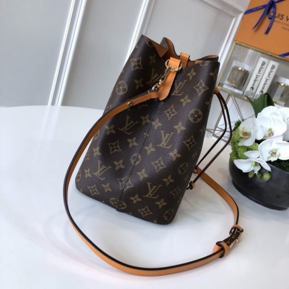 l**is V*t*n neonoe m43430