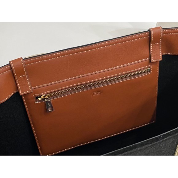 Chloe Large Woody Tote Bag In Black Felt