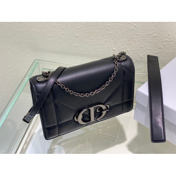 D*or 30 montaigne chain bag with handle in black lambskin