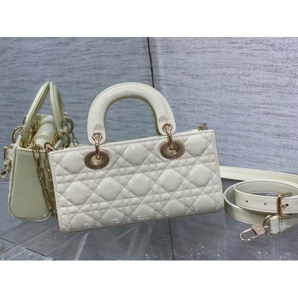 D*or lady d-joy small bag in white patent calfskin