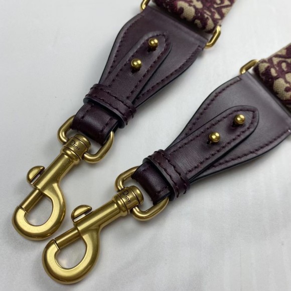 D*or shoulder strap in bordeaux oblique embroidery with medallions