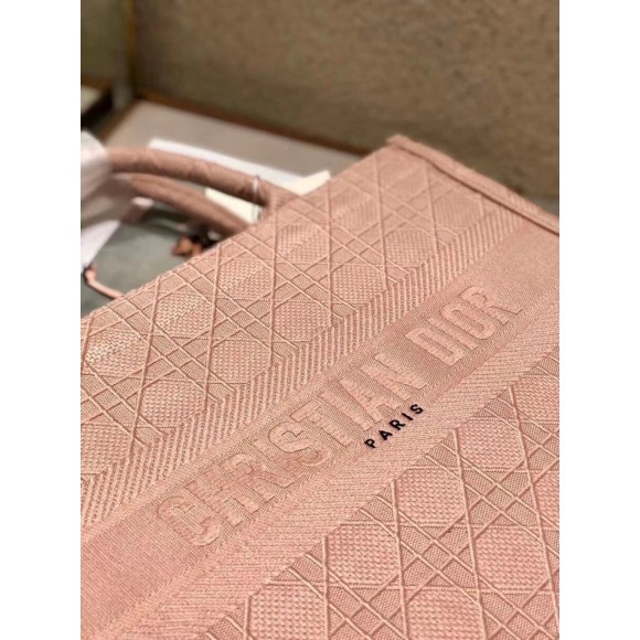 D*or medium book tote bag in pink cannage embroidered canvas