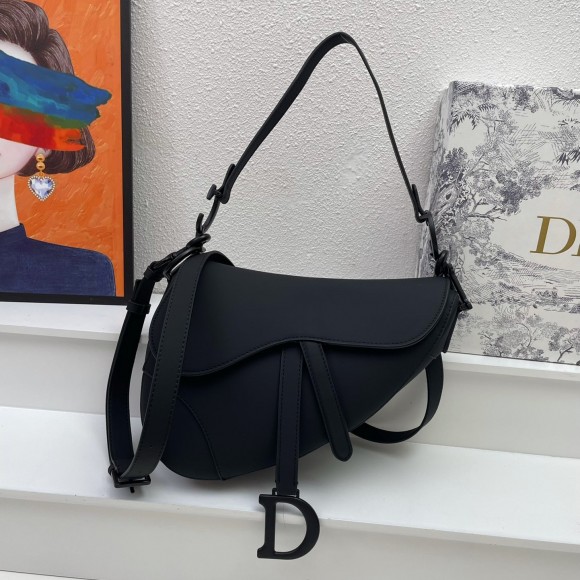 D*or saddle bag with strap in black ultramatte calfskin