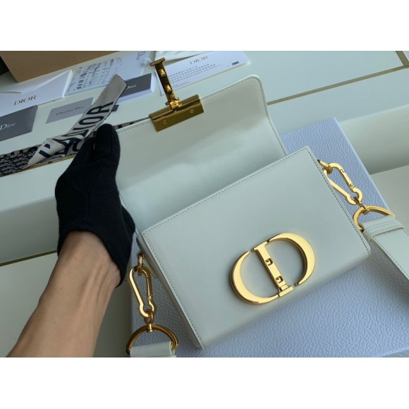 D*or 30 montaigne box bag in white box calfskin