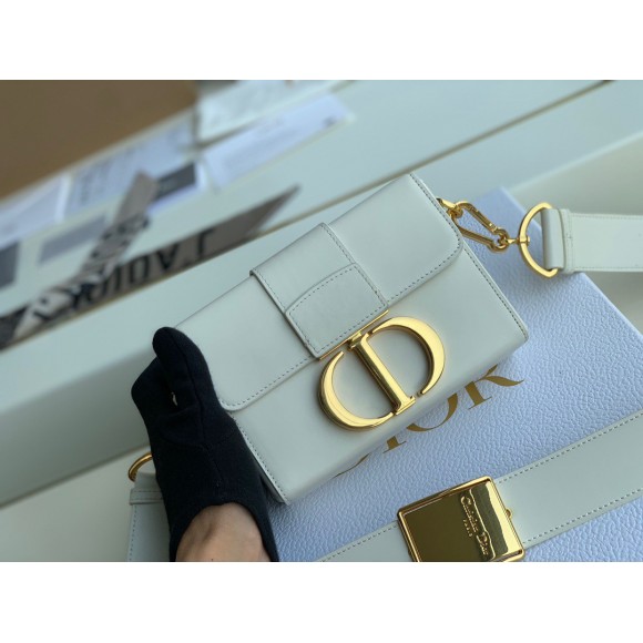 D*or 30 montaigne box bag in white box calfskin