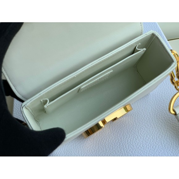 D*or 30 montaigne box bag in white box calfskin