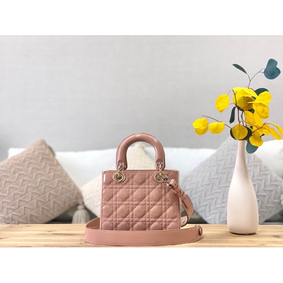 D*or small lady D*or bag in powder patent cannage calfskin