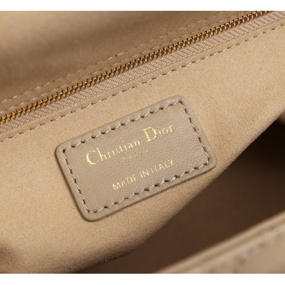 D*or lady D*or medium bag in beige lambskin with enamel charm