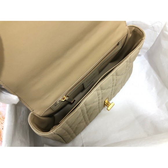 D*or caro medium bag in beige cannage calfskin