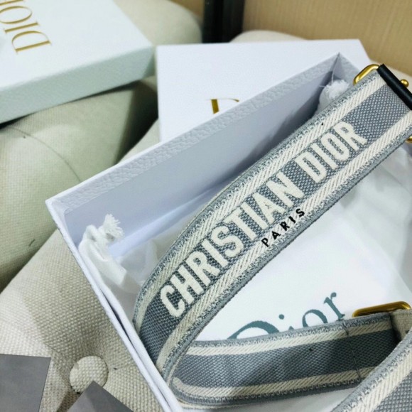 D*or adjustable shoulder strap in grey embroidery canvas