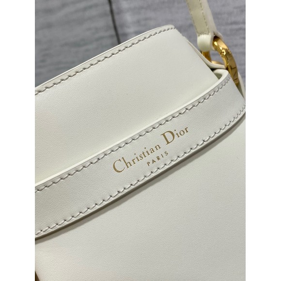 D*or c'est medium bag in white saddle calfskin