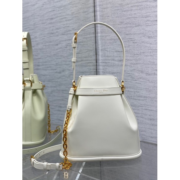 D*or c'est medium bag in white saddle calfskin