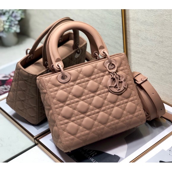 D*or lady D*or medium bag in blush ultramatte cannage calfskin