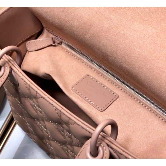D*or lady D*or medium bag in blush ultramatte cannage calfskin