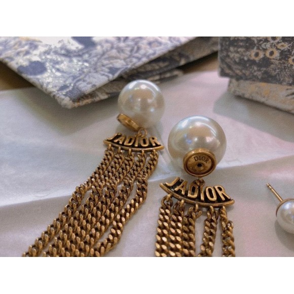 D*or tribales chain earrings in antique gold-finish metal