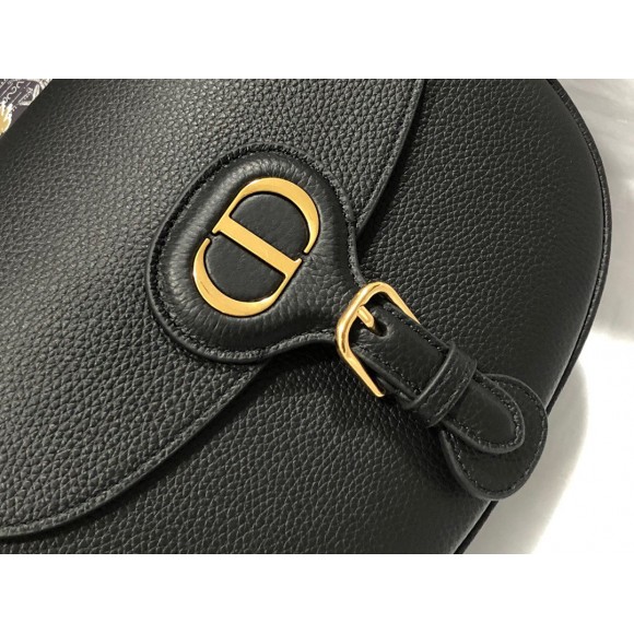 D*or bobby medium bag in black grained calfskin