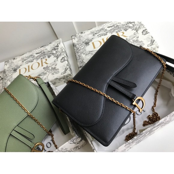 D*or saddle chain pouch in black grained calfskin