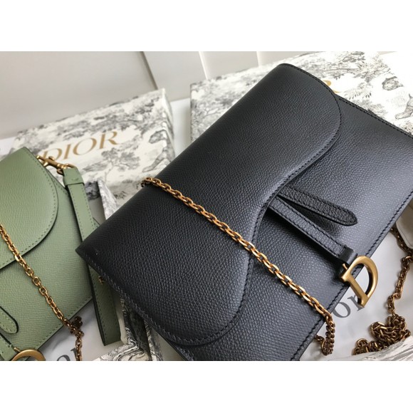 D*or saddle chain pouch in black grained calfskin