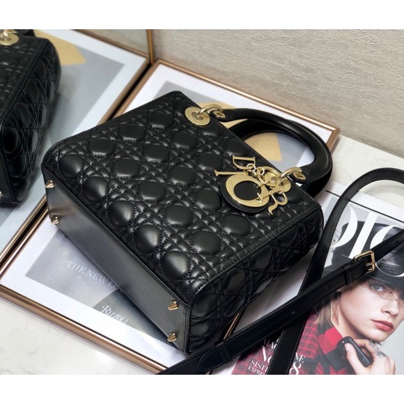 D*or lady D*or medium bag in black cannage lambskin