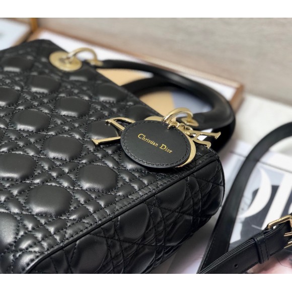 D*or lady D*or medium bag in black cannage lambskin