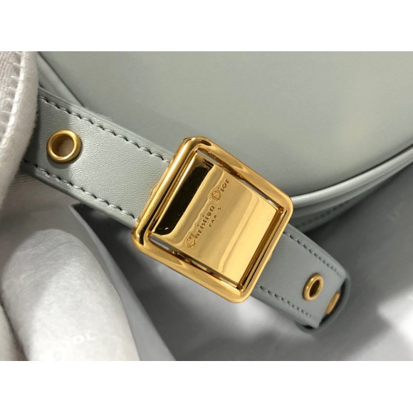 D*or bobby medium bag in grey box calfskin