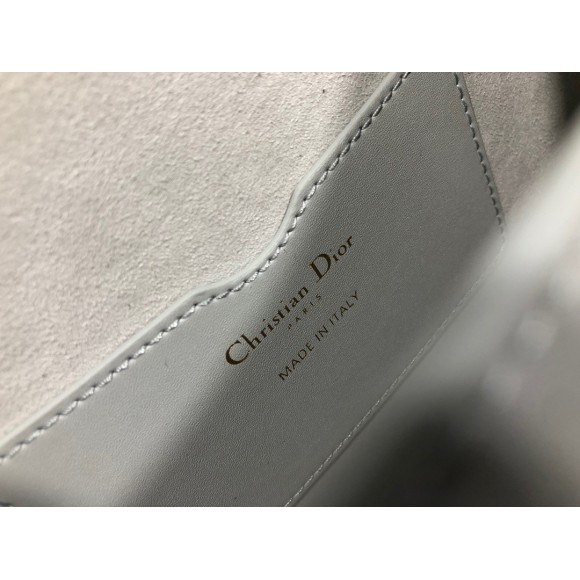 D*or bobby medium bag in grey box calfskin
