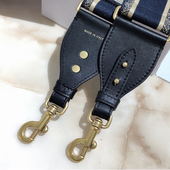 D*or shoulder strap in blue embroidery canvas