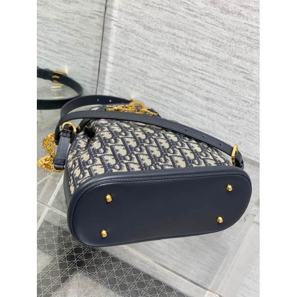 D*or c'est medium bag in blue oblique jacquard