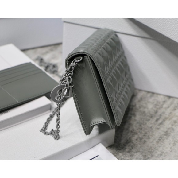 D*or lady D*or chain pouch in grey diamond calfskin