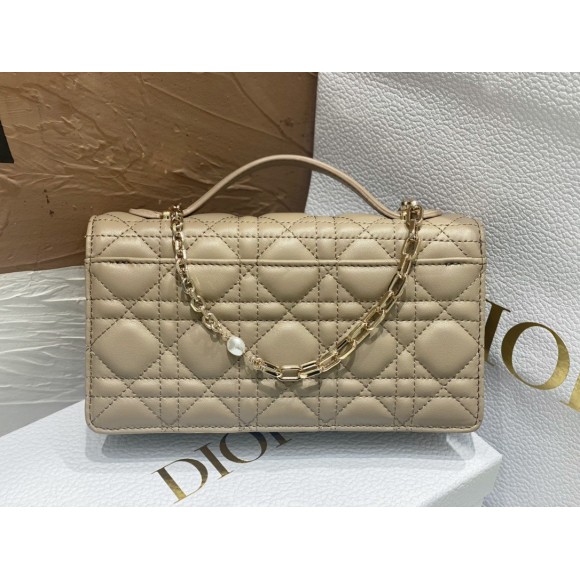 D*or miss D*or mini bag in beige cannage lambskin