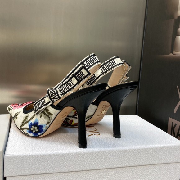 D*or j'aD*or slingback pumps 100mm in white petites fleurs embroidered cotton