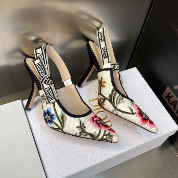 D*or j'aD*or slingback pumps 100mm in white petites fleurs embroidered cotton