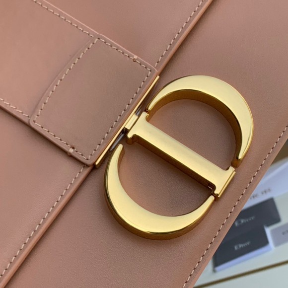 D*or 30 montaigne medium bag in poudre box calfskin