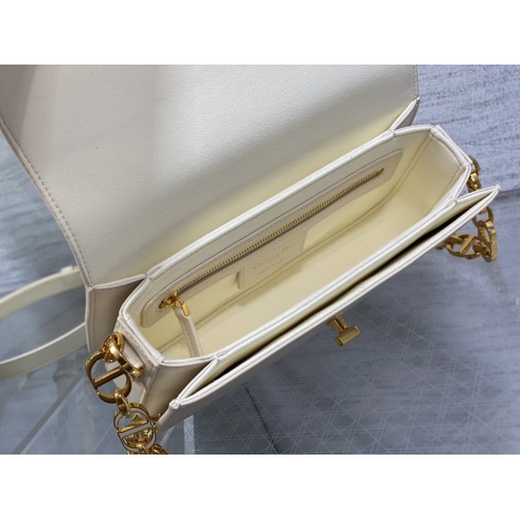 D*or 30 montaigne avenue bag in white box calfskin