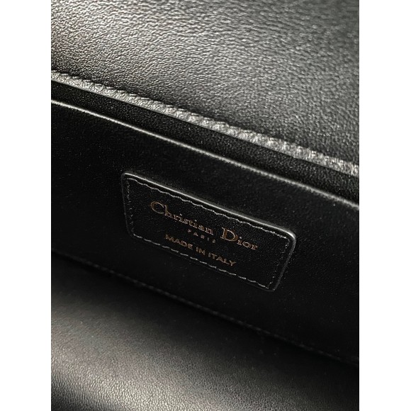 D*or 30 montaigne east-west bag with chain in black calfskin