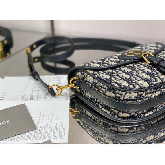 D*or bobby medium bag in blue D*or oblique jacquard