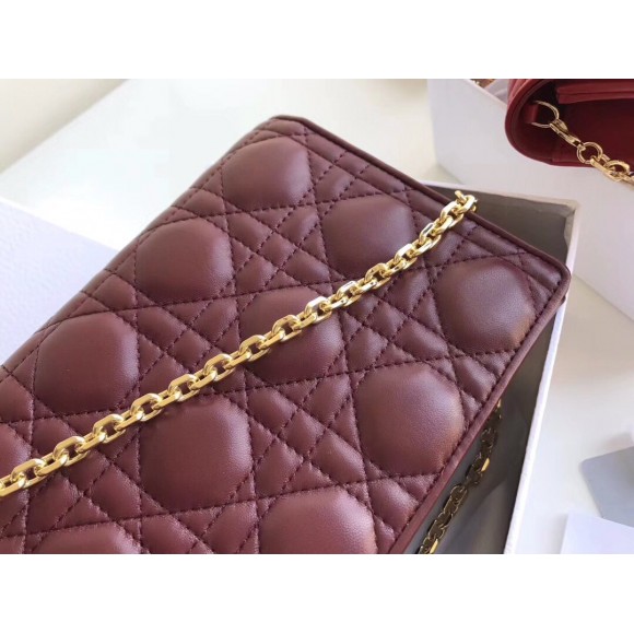 D*or lady D*or chain pouch in bordeaux cannage lambskin