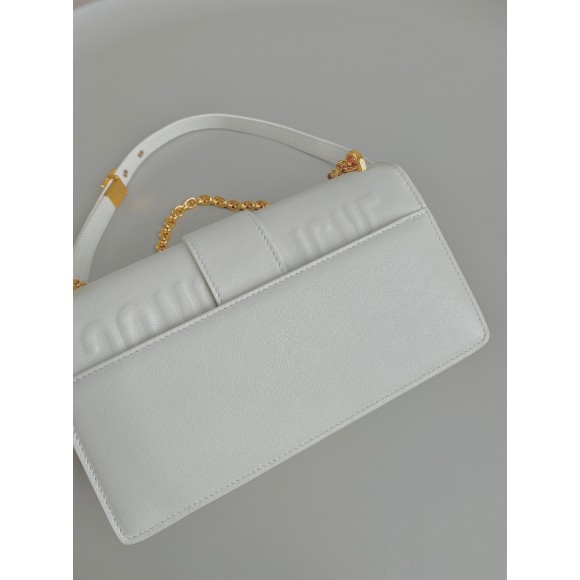 D*or 30 montaigne east-west bag with chain in white calfskin