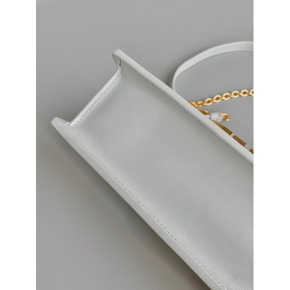 D*or 30 montaigne east-west bag with chain in white calfskin