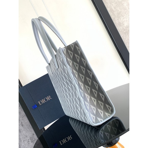 D*or safari tote bag in grey cd diamond canvas