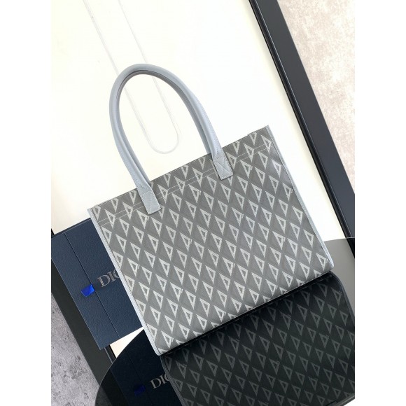 D*or safari tote bag in grey cd diamond canvas