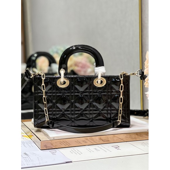 D*or lady d-joy medium bag in black patent cannage calfskin