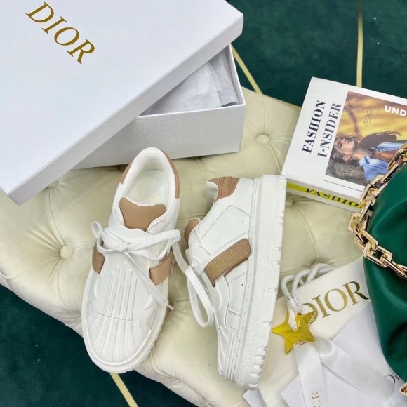 D*or D*or-id sneakers in white leather with nude strap
