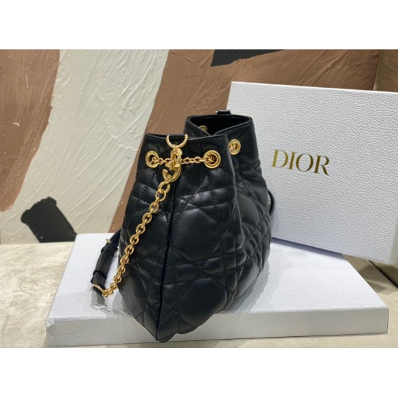 D*or ammi medium bag in black macrocannage lambskin