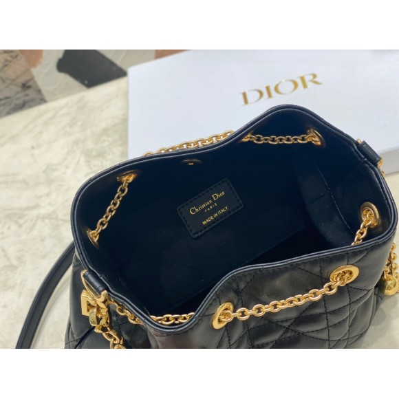 D*or ammi medium bag in black macrocannage lambskin