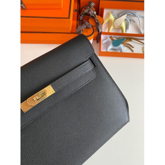 H**mes kelly depeches 25 pouch in black epsom calfskin