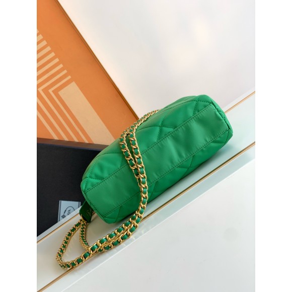 Pra*a re-edition 1995 tote bag in green re-nylon